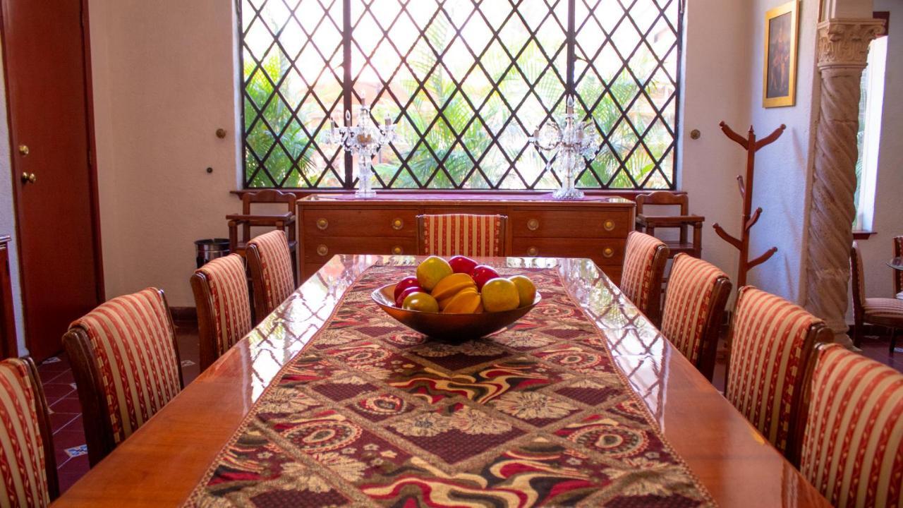 Hôtel Mansion Mijashe Wellness & Travel House à Morelia Extérieur photo